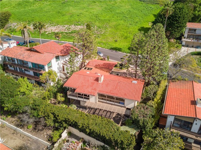 1315 Via Zumaya, Palos Verdes Estates, California 90274, 5 Bedrooms Bedrooms, ,3 BathroomsBathrooms,Residential,Sold,Via Zumaya,PV17039803