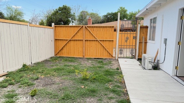 Detail Gallery Image 2 of 4 For 1337 Valencia Ave #B,  San Bernardino,  CA 92404 - 0 Beds | 1 Baths