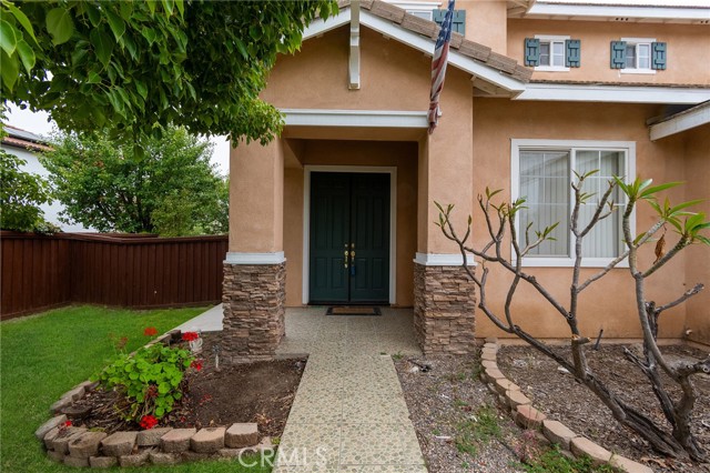 8348 Barnwood Lane, Riverside CA: https://media.crmls.org/medias/9824159f-5a44-413c-9792-c7a2c18a66cd.jpg