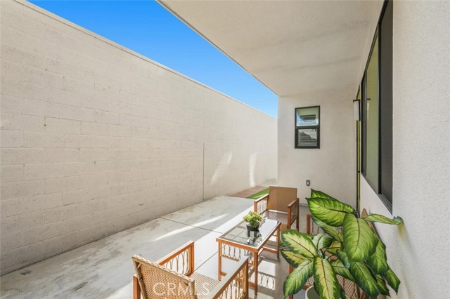 Detail Gallery Image 20 of 59 For 2144 Swallowtail Walk, Gardena,  CA 90249 - 4 Beds | 2/2 Baths