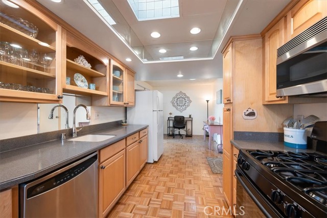 Detail Gallery Image 9 of 29 For 110 Anita, Grover Beach,  CA 93433 - 2 Beds | 2 Baths