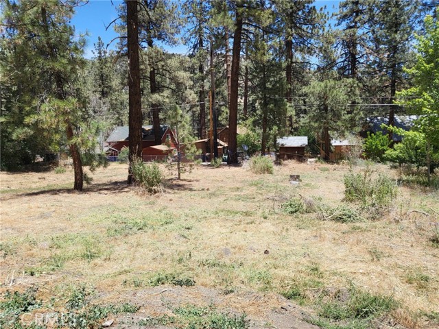 1322 Edna Street, Wrightwood CA: https://media.crmls.org/medias/9825b5db-2e6d-4894-b790-76149d1f64e3.jpg