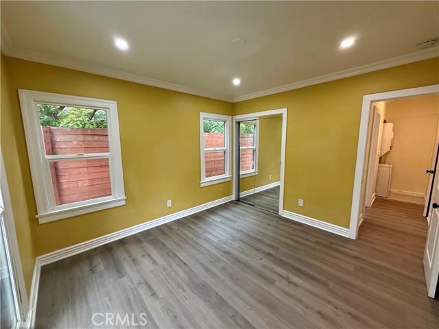 2042 Holly Drive, Los Angeles CA: https://media.crmls.org/medias/9825bb94-1817-4e59-8d5b-6efb6f835e84.jpg