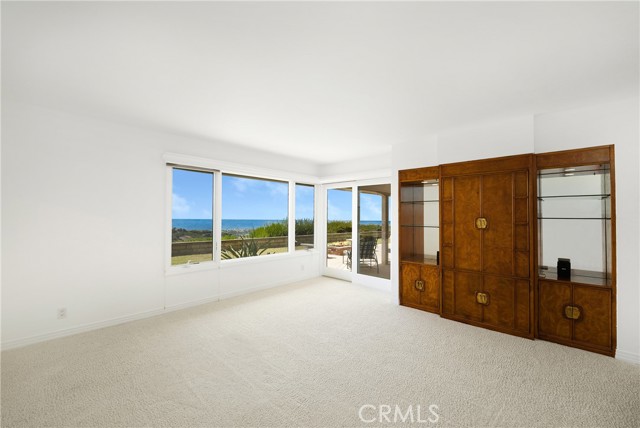 Detail Gallery Image 6 of 24 For 33 Montecito Dr, Corona Del Mar,  CA 92625 - 4 Beds | 2/1 Baths