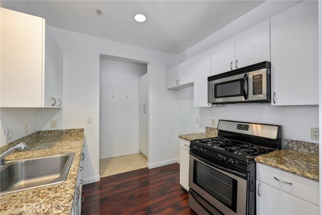 Detail Gallery Image 8 of 20 For 1801 E Katella #4003,  Anaheim,  CA 92805 - 1 Beds | 1 Baths