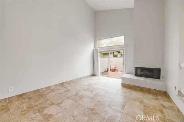 Detail Gallery Image 7 of 22 For 2 Summerset, Irvine,  CA 92603 - 2 Beds | 2 Baths