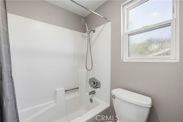 Detail Gallery Image 44 of 66 For 28245 Stonington, Saugus,  CA 91350 - 4 Beds | 3 Baths