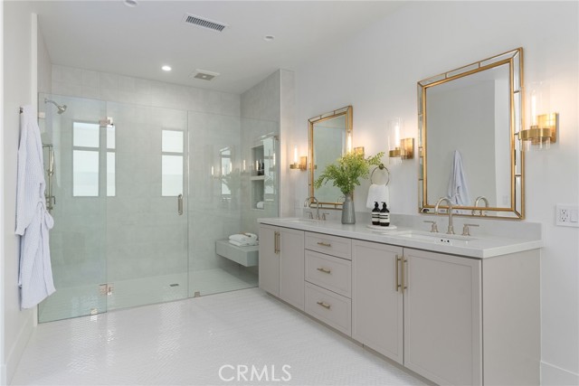 Detail Gallery Image 19 of 40 For 4261 Uptown Newport Drive #1,  Newport Beach,  CA 92660 - 3 Beds | 2/1 Baths