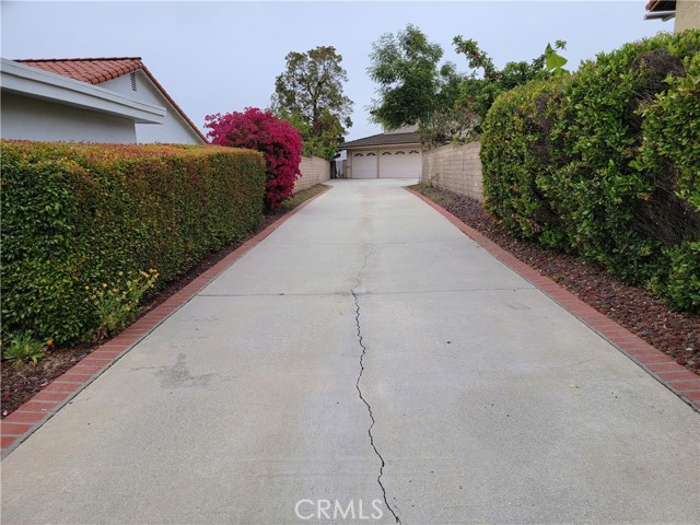 Detail Gallery Image 3 of 26 For 30896 Overfall Dr, Westlake Village,  CA 91362 - 4 Beds | 2/1 Baths