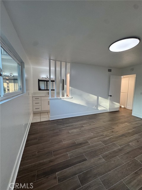 Detail Gallery Image 11 of 16 For 1215 S Athena Way, Anaheim,  CA 92806 - – Beds | – Baths