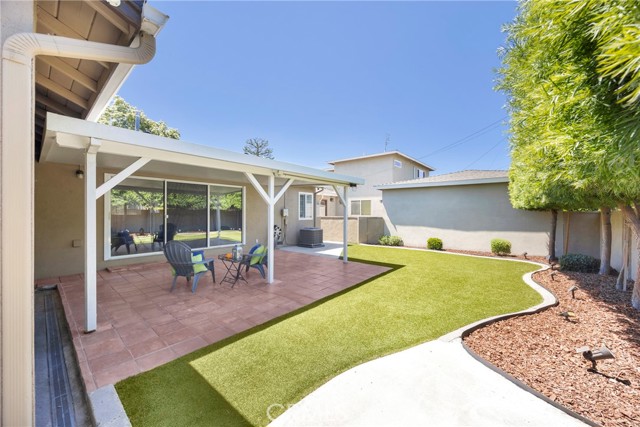 6745 Yearling Street, Lakewood CA: https://media.crmls.org/medias/98284d2c-0349-4f5f-806c-167530a5483d.jpg