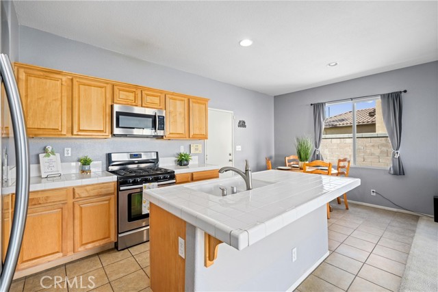 Detail Gallery Image 9 of 37 For 12828 Pattison St, Corona,  CA 92880 - 4 Beds | 2/1 Baths