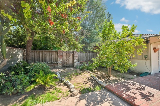 18011 Sunburst Street photo 65