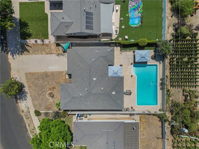 Detail Gallery Image 2 of 2 For 11403 Gaynor Ave, Granada Hills,  CA 91344 - 4 Beds | 2 Baths
