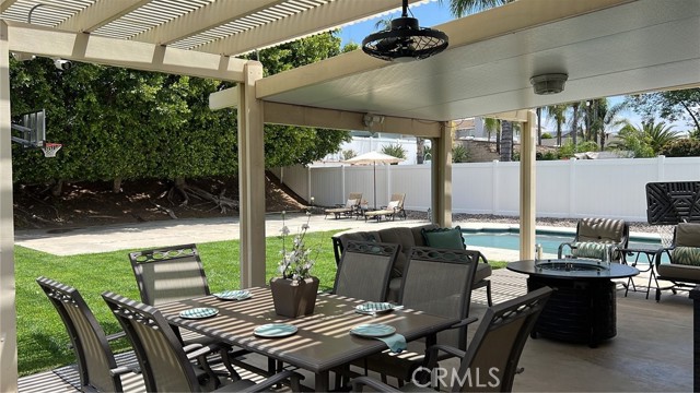 Image 2 of 18 For 9234 Loquat Drive