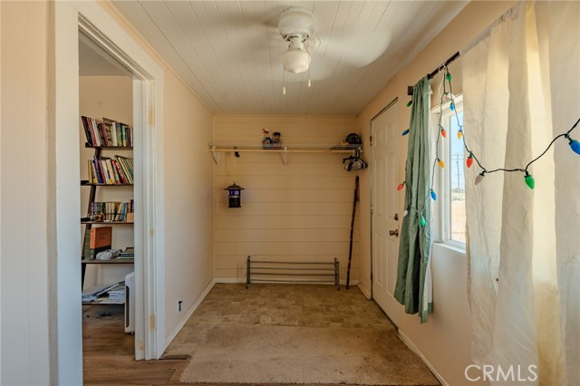 9668 W Rosamond Boulevard, Rosamond CA: https://media.crmls.org/medias/982a2727-1735-45dc-861b-2212d25e99f6.jpg
