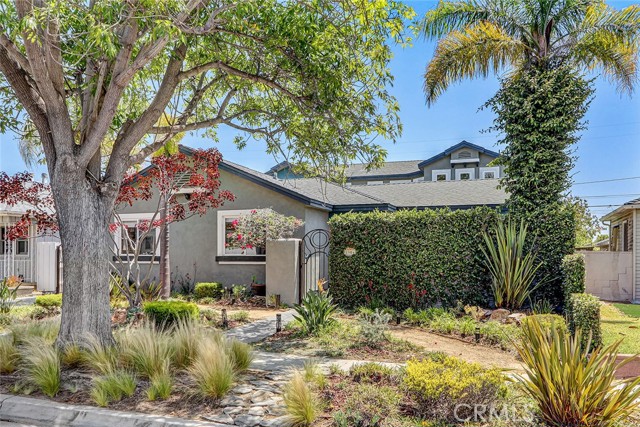 1904 Harkness, Manhattan Beach, California 90266, 5 Bedrooms Bedrooms, 0 ,2 BathroomsBathrooms,Residential,For Sale,Harkness,0,SB26134116