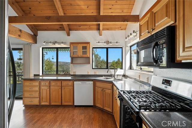 42480 Ranger Circle Way, Coarsegold CA: https://media.crmls.org/medias/982aef28-2804-4d37-827a-4d56948a6457.jpg