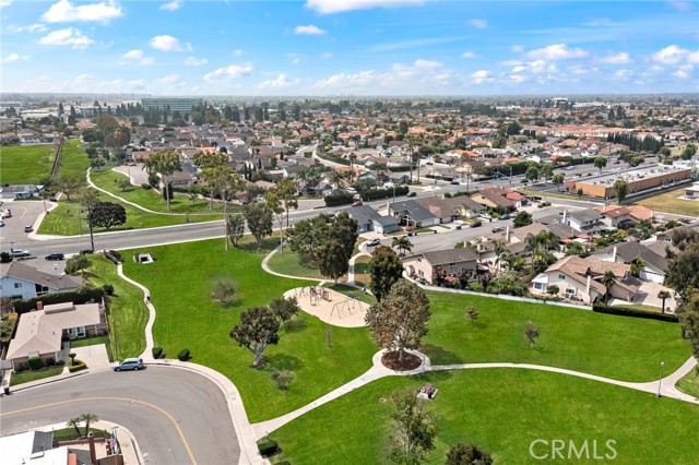 Detail Gallery Image 34 of 42 For 10830 La Terraza Avenue, Fountain Valley,  CA 92708 - 5 Beds | 2 Baths