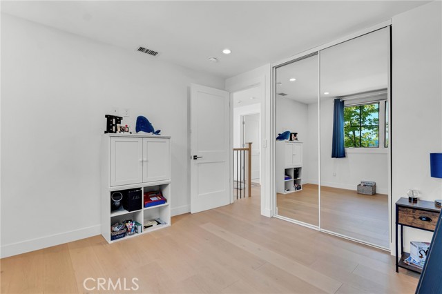 23241 Aetna Street, Woodland Hills CA: https://media.crmls.org/medias/982c2292-5247-4f98-8633-dbde453b89fa.jpg