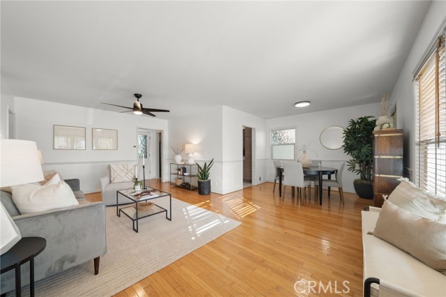 Detail Gallery Image 2 of 24 For 2027 E Appleton #1,  Long Beach,  CA 90803 - 2 Beds | 2 Baths