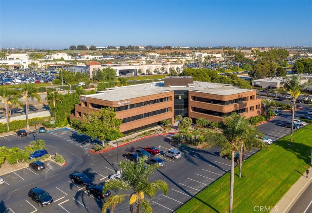 5050 Avenida Encinas - photo 7