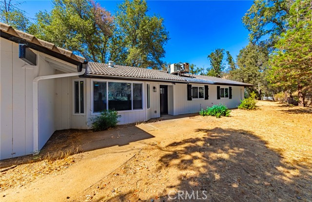 Detail Gallery Image 1 of 49 For 35680 Forest Dr, Coarsegold,  CA 93614 - 3 Beds | 2 Baths