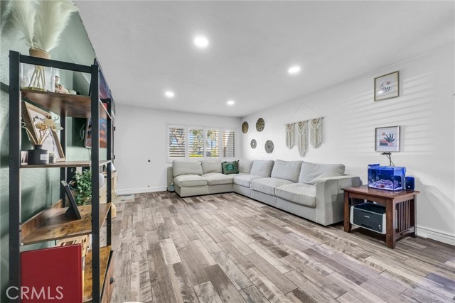 Detail Gallery Image 3 of 19 For 22789 Unit F Palm, Grand Terrace,  CA 92313 - 3 Beds | 2 Baths