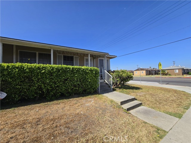 1758 W 110th Street, Los Angeles CA: https://media.crmls.org/medias/982fd608-eae6-4a1b-afd5-40ee647bf81a.jpg