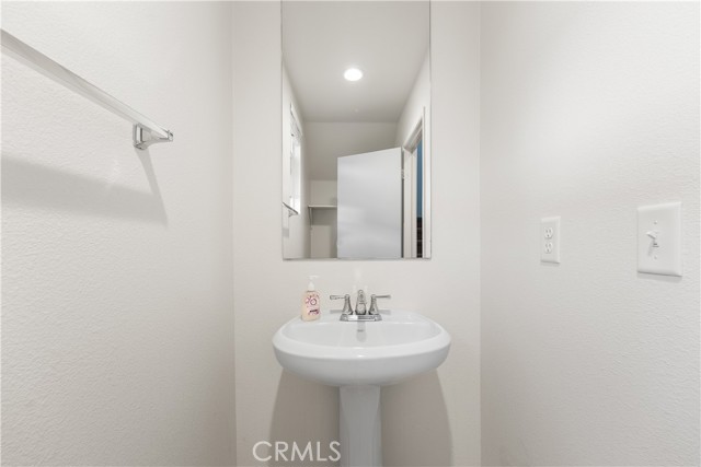 Detail Gallery Image 27 of 60 For 2517 San Madrid, Rosamond,  CA 93560 - 3 Beds | 2/1 Baths