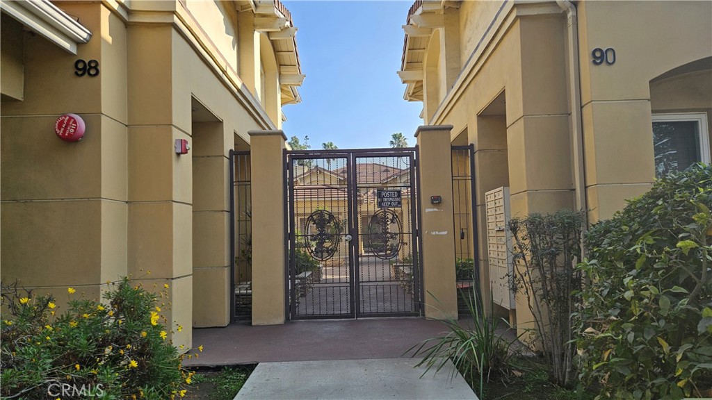 96 N Craig Avenue #12
