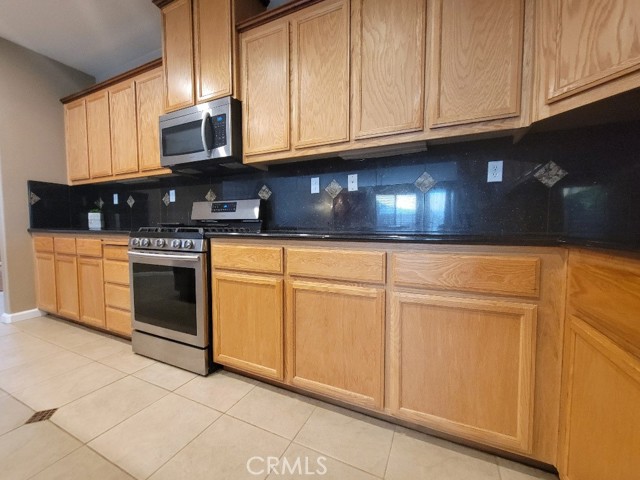 Detail Gallery Image 19 of 59 For 511 Milano Ct, Los Banos,  CA 93635 - 4 Beds | 2/1 Baths