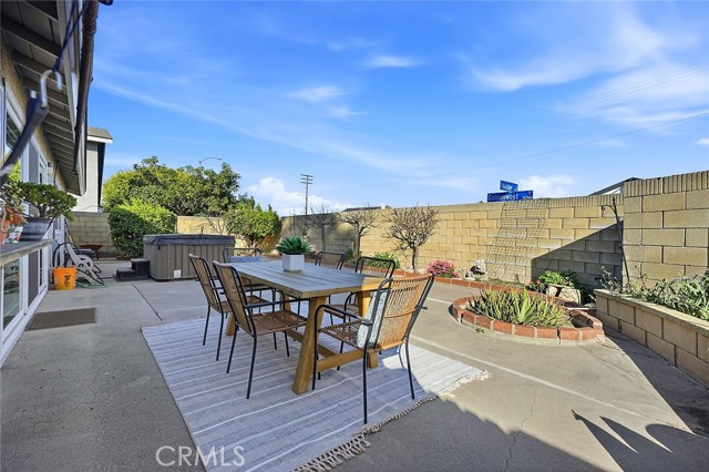 Detail Gallery Image 18 of 21 For 16362 Whittier Ln, Huntington Beach,  CA 92647 - 3 Beds | 2 Baths