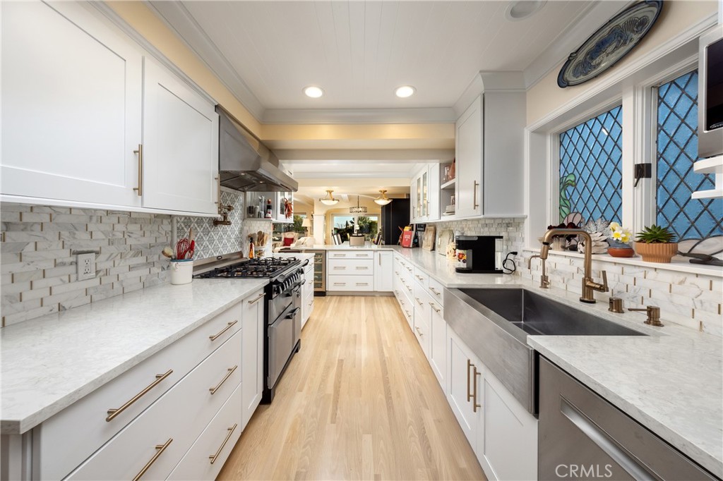 MLS #OC26132556 image #1