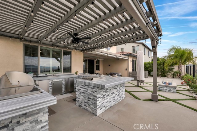 Detail Gallery Image 12 of 60 For 18348 Cachet, Canyon Country,  CA 91350 - 5 Beds | 5 Baths