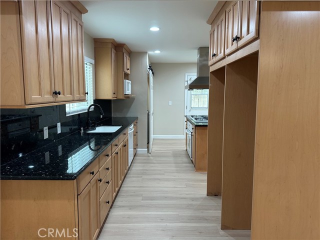 Detail Gallery Image 64 of 75 For 2331 E Adams, Orange,  CA 92867 - 5 Beds | 4 Baths