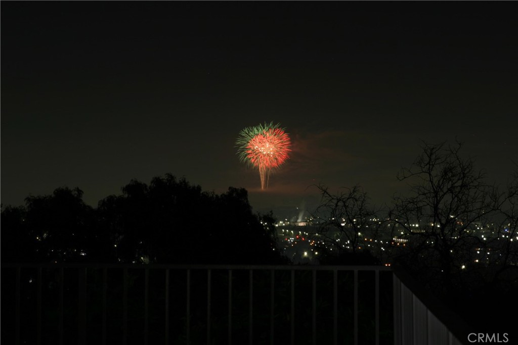 https://media.crmls.org/medias/9832731d-27b9-4c69-acd2-bbb9b290a125.jpg?preset=X-Large