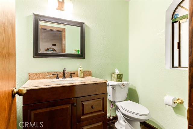 Detail Gallery Image 9 of 42 For 27494 White Fir Dr, Lake Arrowhead,  CA 92352 - 3 Beds | 2/1 Baths