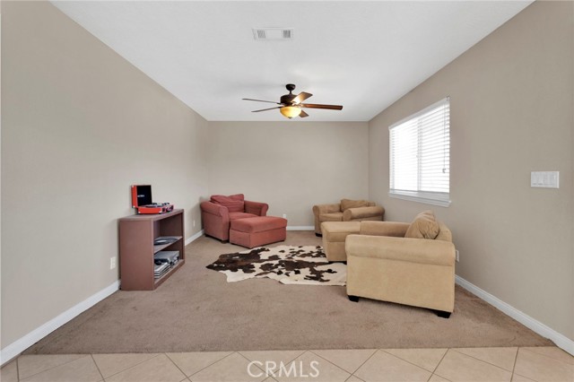 Detail Gallery Image 18 of 57 For 16783 Mission, Hesperia,  CA 92345 - 4 Beds | 3 Baths