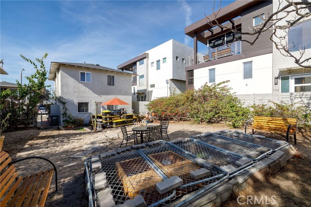 722 Loma Drive, Hermosa Beach, California 90254, ,Residential Income,For Sale,Loma,SB25018024