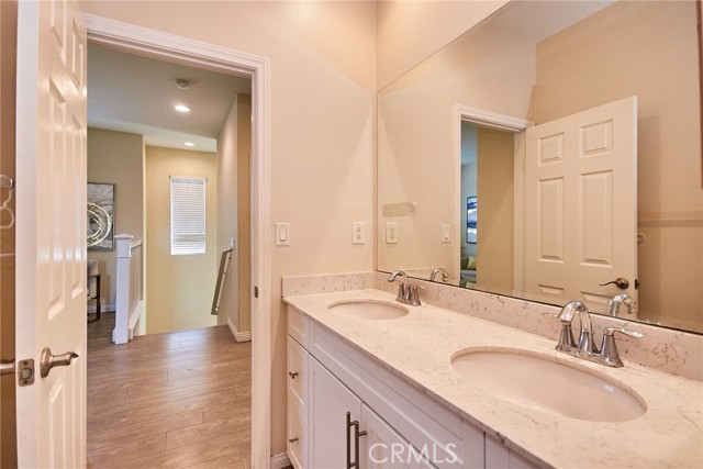 Detail Gallery Image 19 of 45 For 2910 E via Terrano, Ontario,  CA 91764 - 3 Beds | 2/1 Baths