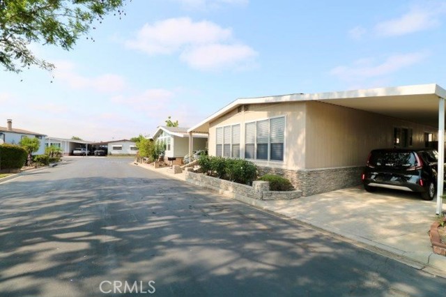 635 Shadow Lake Avenue, Brea CA: https://media.crmls.org/medias/9836112e-2082-48b7-8bf6-8df8f9ed63dc.jpg