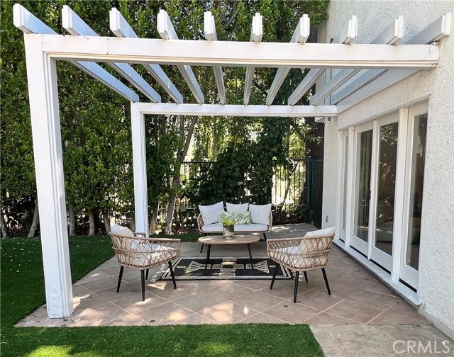 16815 Bajio Road, Encino CA: https://media.crmls.org/medias/98367ae6-24a3-4ef7-a137-7c0e0e7b2502.jpg