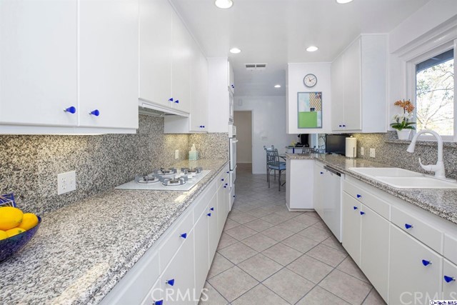 3 Bed Home for Sale in Encino, California