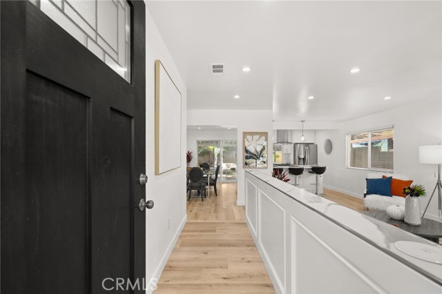 11143 Gonsalves Place, Cerritos CA: https://media.crmls.org/medias/98377c18-05d6-423b-881d-667331b7b380.jpg