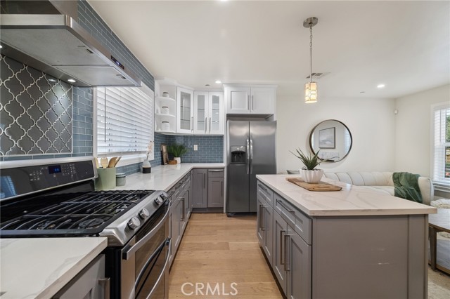 1174 W 6th Street, San Pedro CA: https://media.crmls.org/medias/983800fb-986e-4cac-90f4-64db664f2bcb.jpg