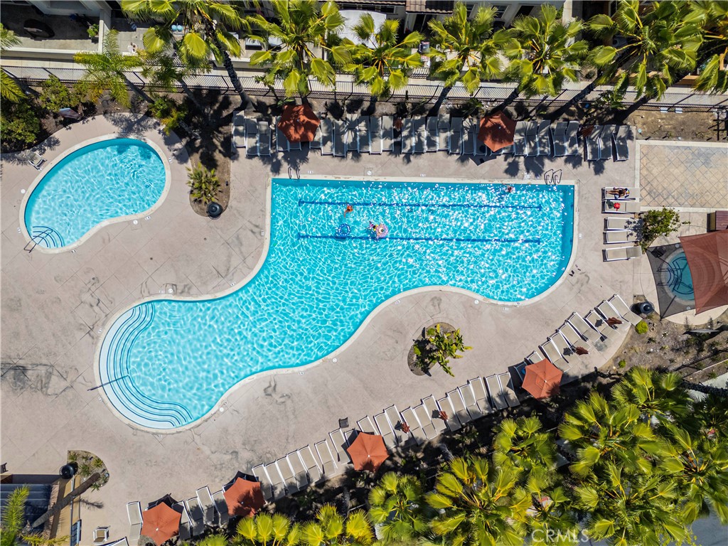 https://media.crmls.org/medias/98382b79-25f1-4f07-ad6e-43f6f7134617.jpg?preset=X-Large