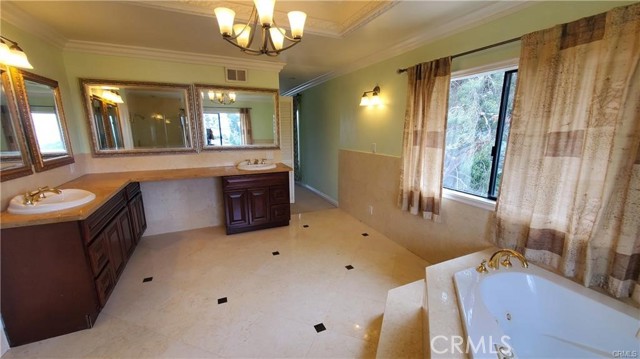 Detail Gallery Image 15 of 20 For 2721 Broken Feather, Diamond Bar,  CA 91765 - 3 Beds | 3 Baths