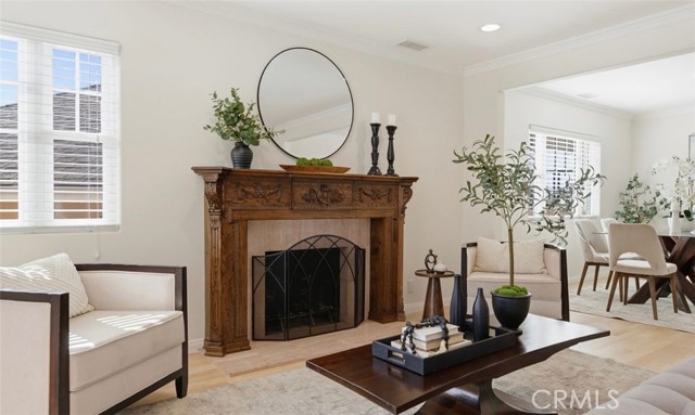 Detail Gallery Image 7 of 40 For 12317 Navy Street, Los Angeles,  CA 90066 - 3 Beds | 3 Baths