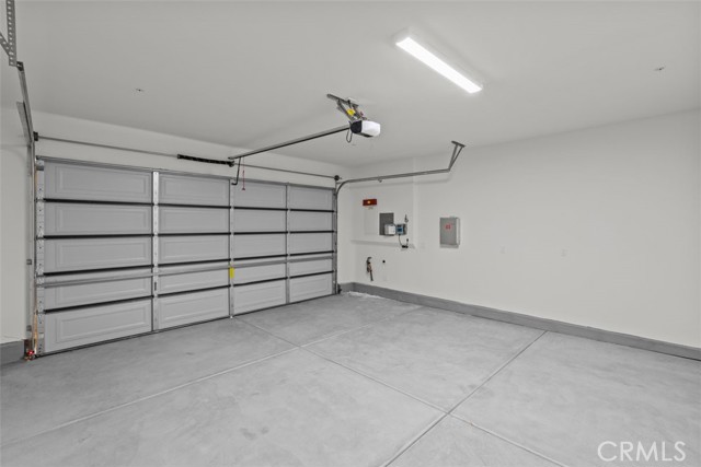 27354 Dunite Drive, Perris CA: https://media.crmls.org/medias/983974e9-27cf-4ad7-ad62-3b2645a25289.jpg